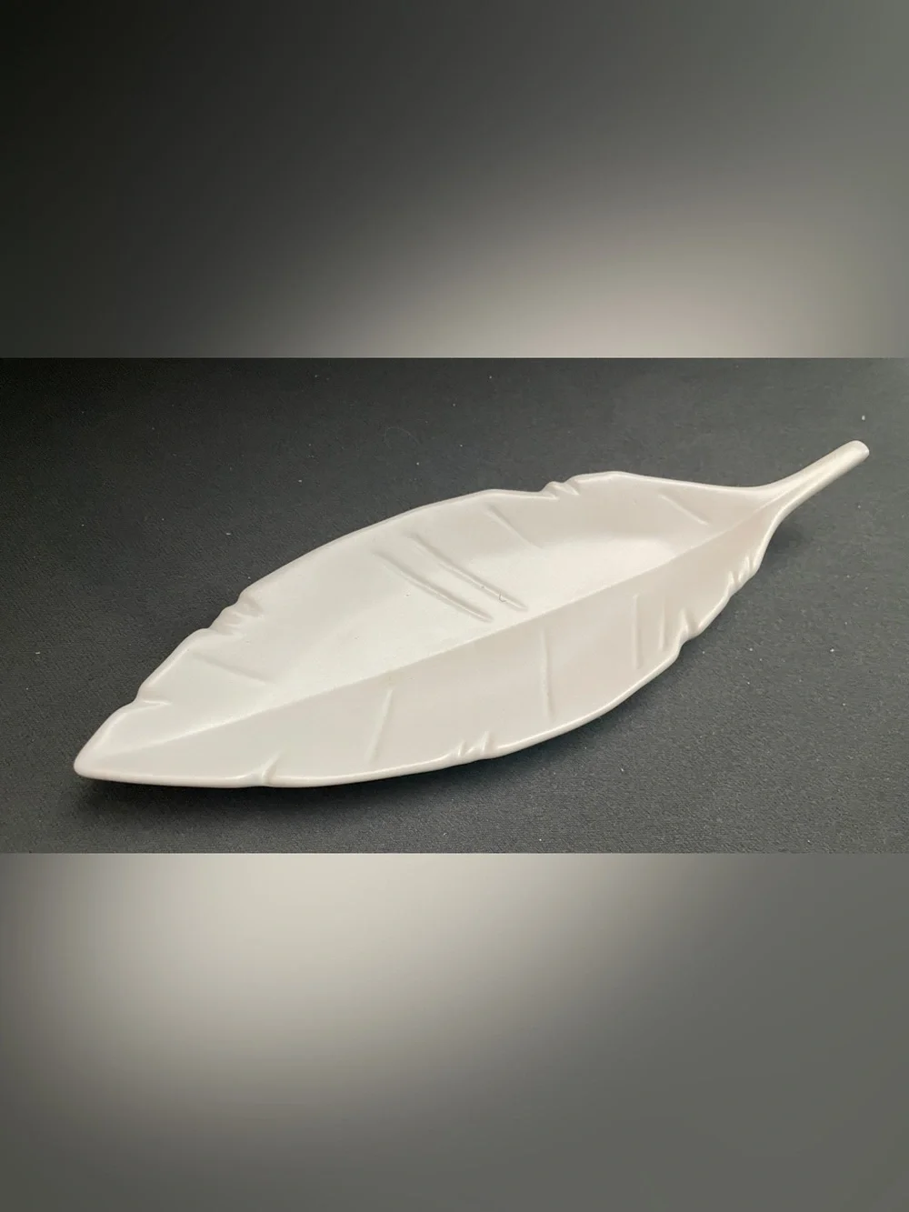 NEW West Elm White Leaf ceramic Decorative Tray for Jewelry Accessories 9”x 3”